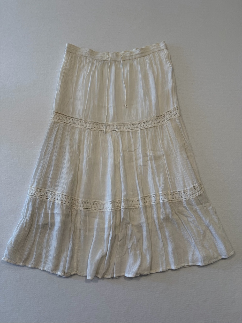 Bobbie Brooks Womenโs White Rayon Gauze Lace Trim Drawstring A-Line Midi Skirt S